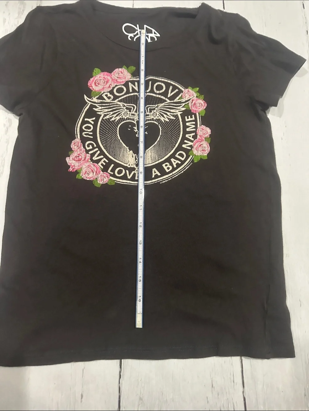 Cha Sor Bon Jovi tee size medium black, worn look - Picture 8 of 10